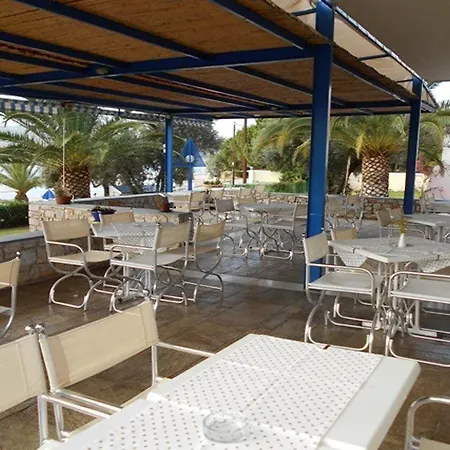 Feriested Margarita Corinth